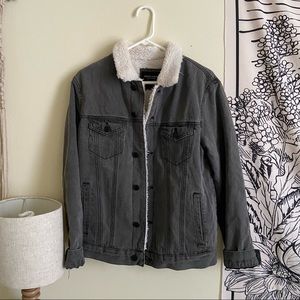 Gray denim jacket with fur